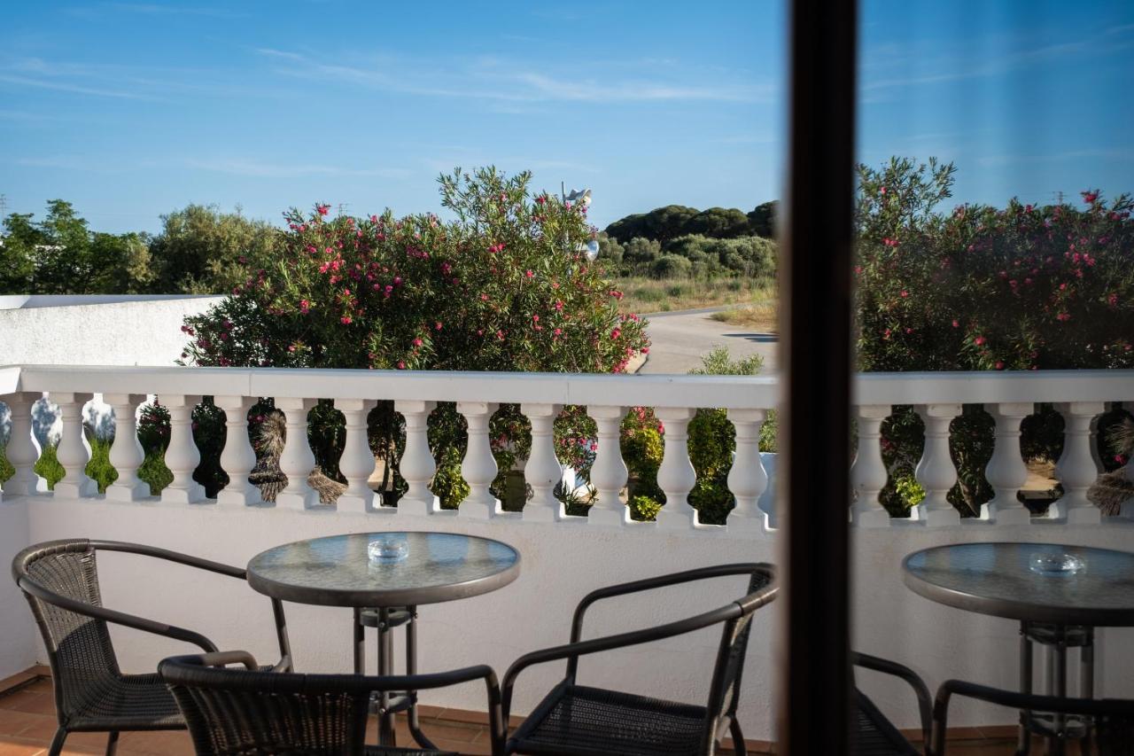 Hostal Cabo Roche Кониль-де-ла-Фронтера Экстерьер фото